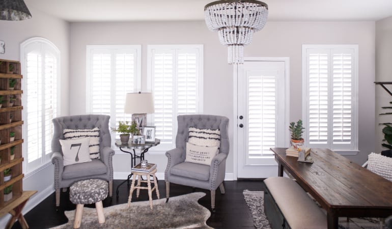 Plantation shutters in a Bluff City living room